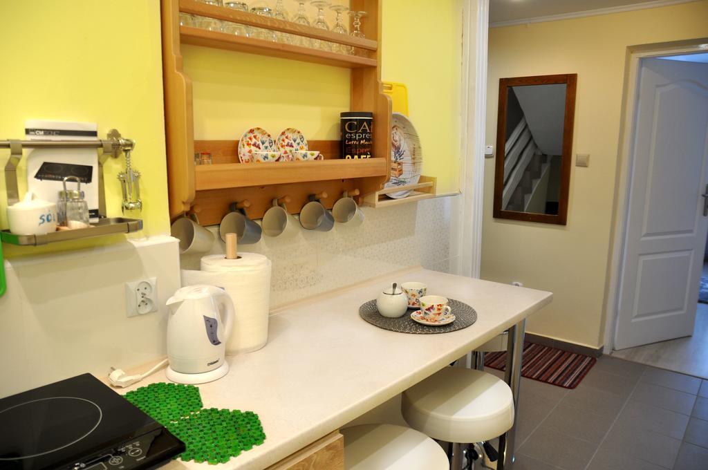 Angel Apartment *